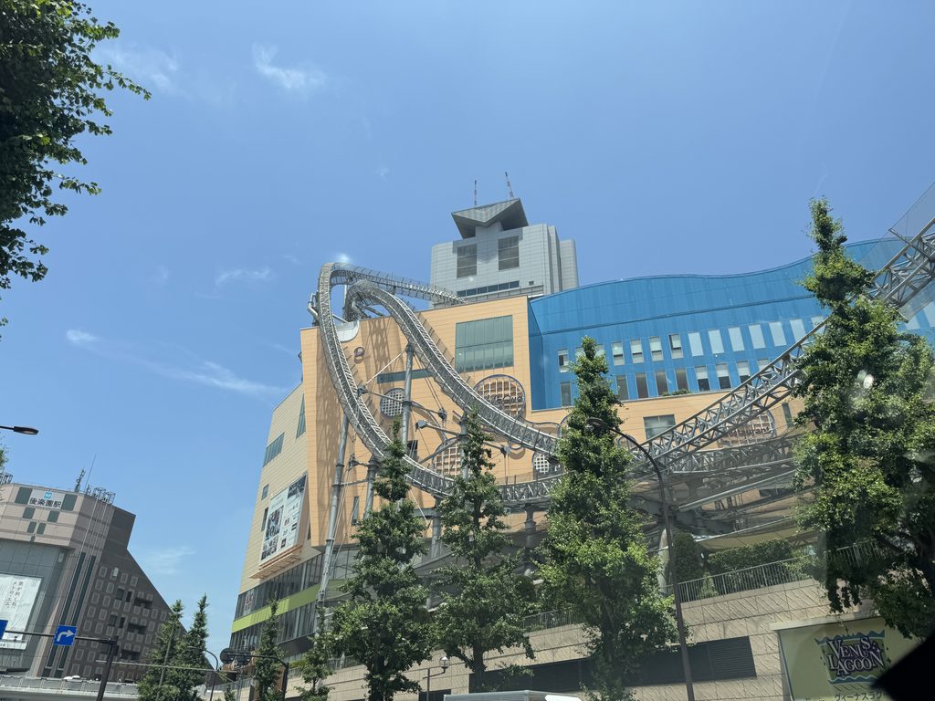 東京のジェットコースター